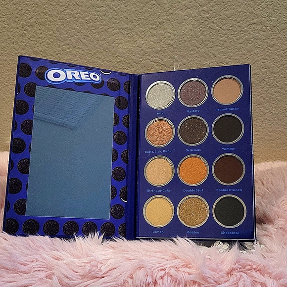 OREO COOKIE EYE SHADOW PALETTE - Picture 2 of 6
